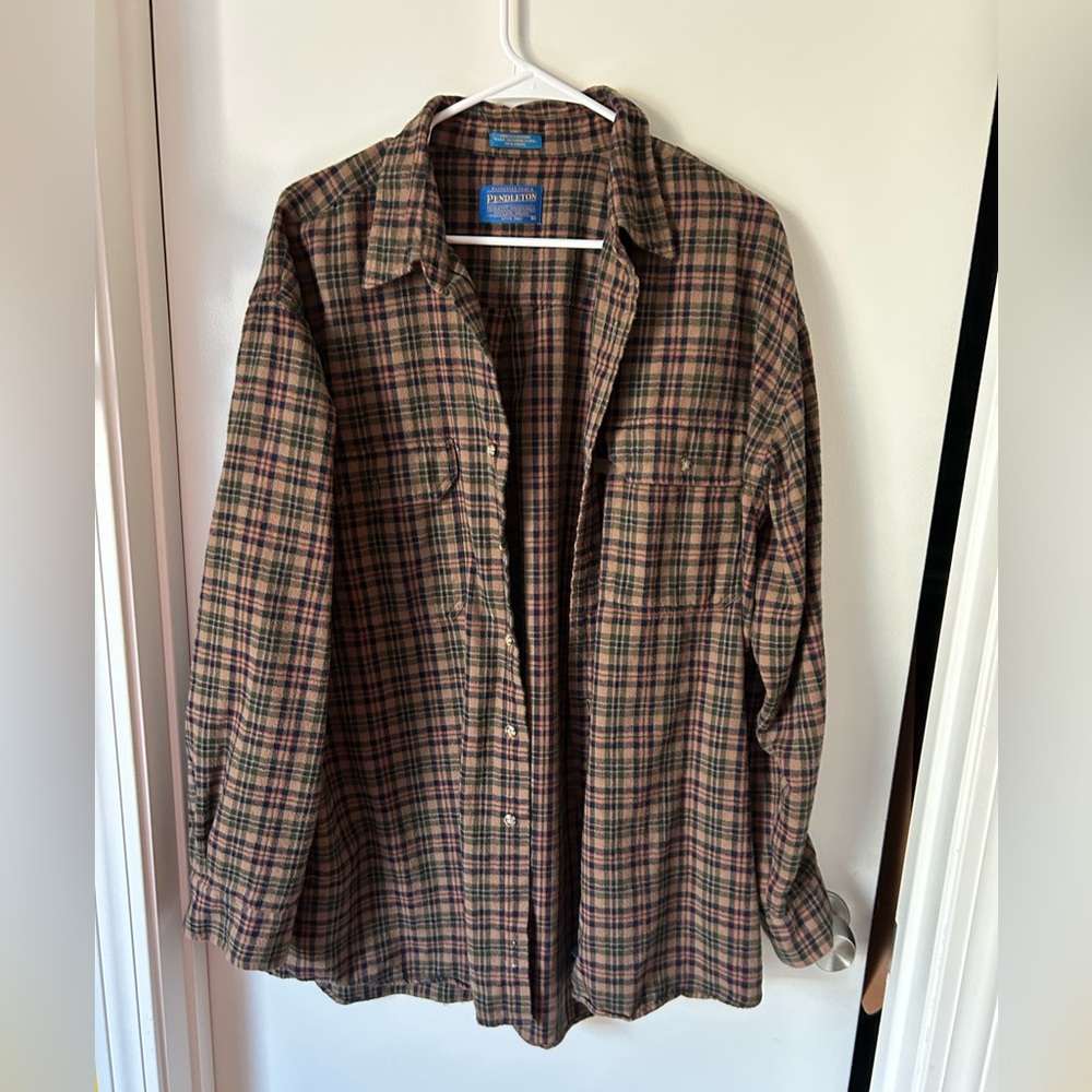 Pendleton -Mens Plaid Button-Up Shirt- size large- plaid- 100% cotton